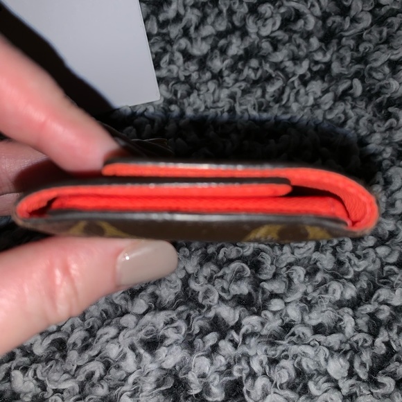 Louis Vuitton 6 Key Holder Poppy - Picture 7 of 8